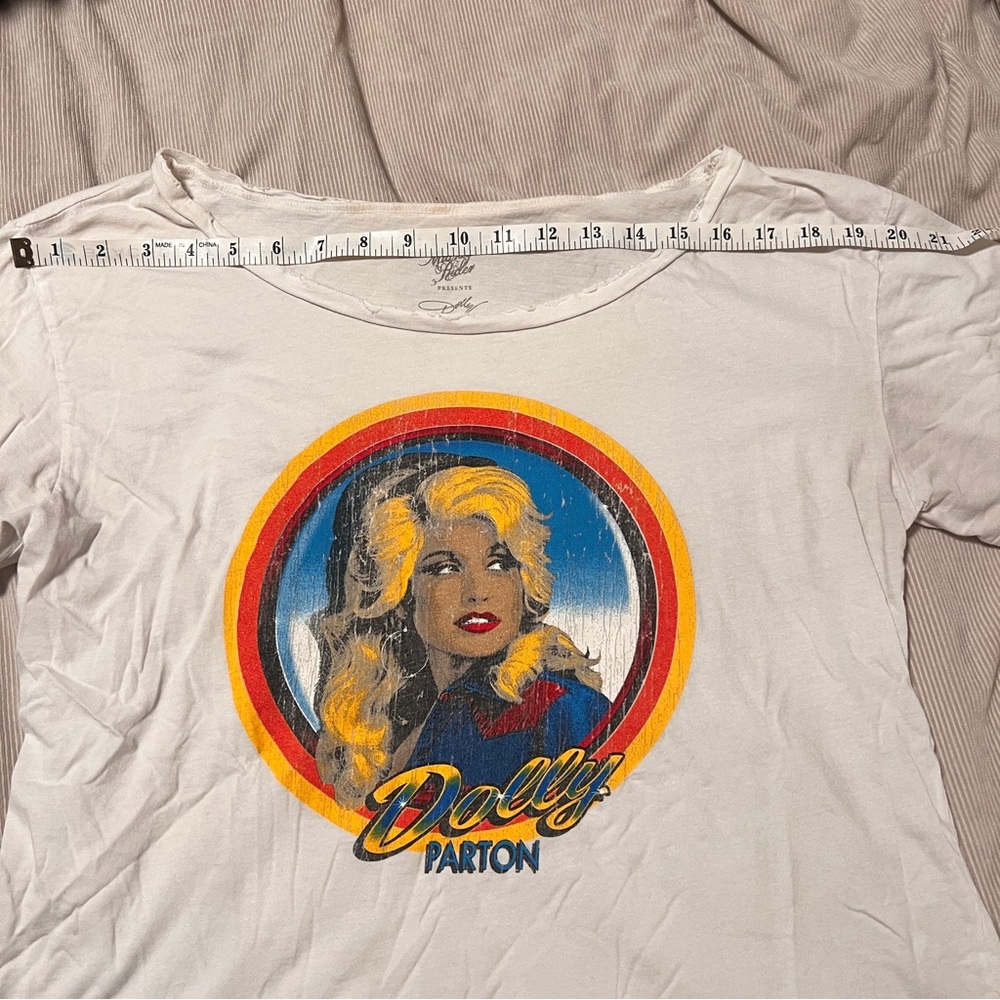 Midnight Rider Dolly Parton Tee - Picture 5 of 6
